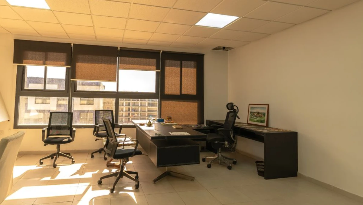 Jasa Sewa Kantor Virtual vs Kantor Fisik: Mana yang Lebih Tepat untuk Bisnis?