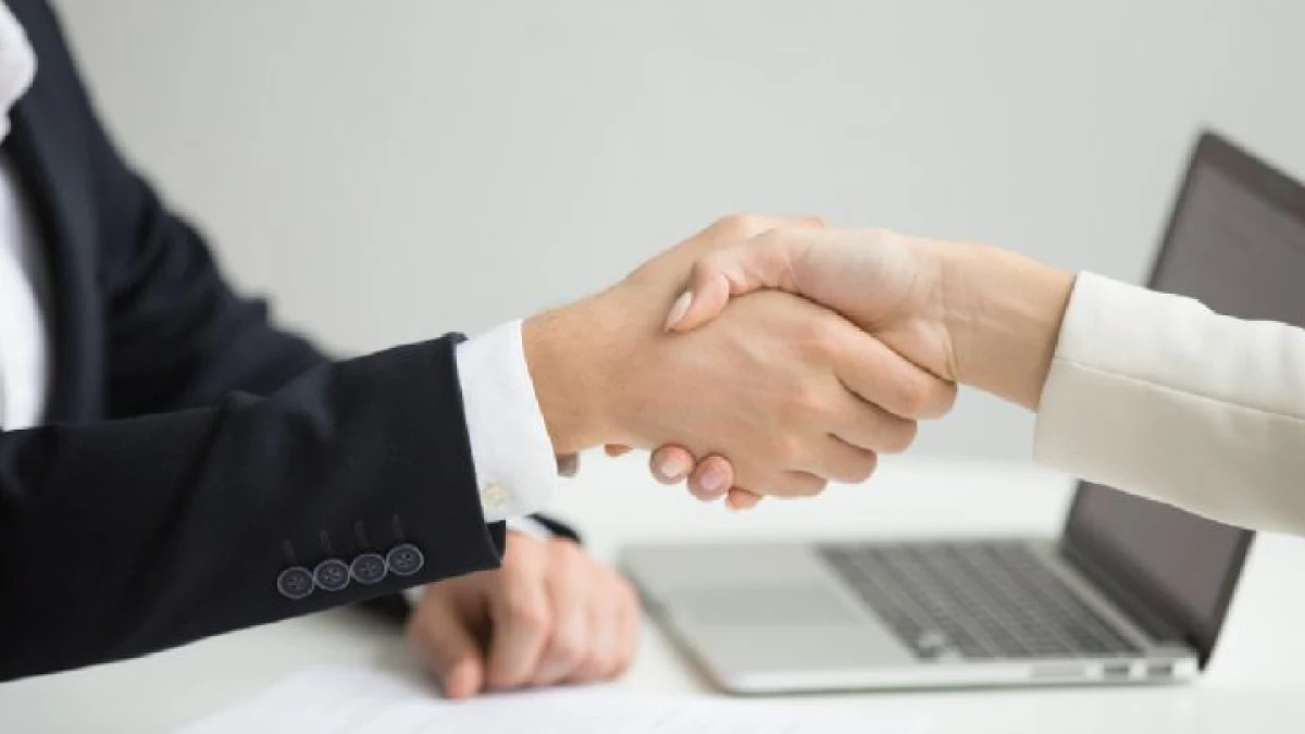 Perbedaan Karyawan Tetap, Kontrak (PKWT), dan Outsourcing yang Penting Dipahami Perusahaan